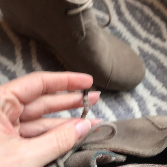 TOMS Taupe wedge booties - Picture 5 of 5